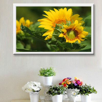

Toponeto 5D Embroidery Paintings Rhinestone Pasted DIY Diamond Painting Cross Stitch