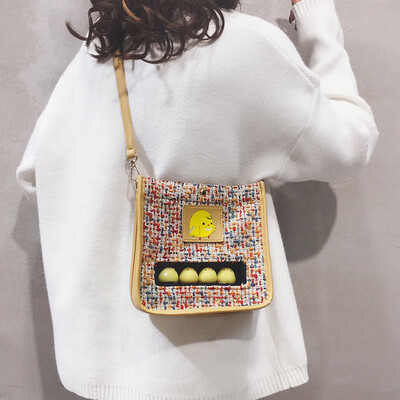 

Ins super fire small bag female 2019 new Korean version of the wild man shoulder shoulder Messenger bag fashion casual small square bag