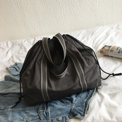 

Ins Super Fire Bag Female 2019 New Korean Handbag Shoulder Bag Short Travel Bag Multi-purpose Shoulder Bag