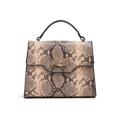 

French small bag handbag 2019 new wave Korean version of the wild Messenger bag chain shoulder bag fashion handbag
