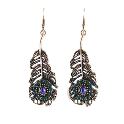 

Style Retro American Feathers Fashion Long&Hair Best Special Simple Earrings