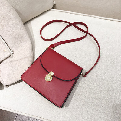 

Sen small bag female 2019 new retro adjustable shoulder strap small square bag shoulder Messenger bag net red black bag