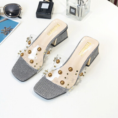 

Crystal clear slippers women outside the summer with the style of fashionable round-bead decorative square-head sandal women