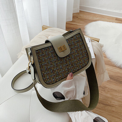 

Ins super fire bag female bag new 2019 stitching fashion Korean version of the shoulder bag trend Messenger bag wide shoulder strap