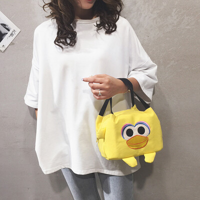 

Cute small bag female 2019 new wave Korean version of the cartoon foreign girl handbag fashion wild canvas bag cute