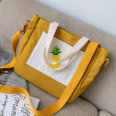 

On the new canvas womens bag 2019 new Korean version of the small fresh fashion with one shoulder slanted to support the bag