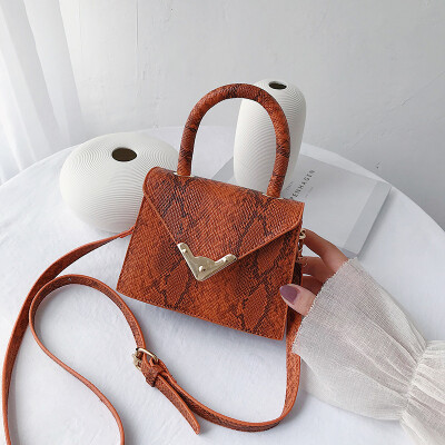 

Portable small bag female new Korean version of the retro fashion single shoulder Messenger bag small square bag