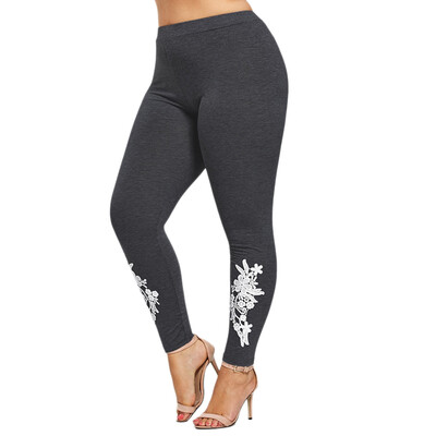 

Plus Size Appliqued Jersey Leggings