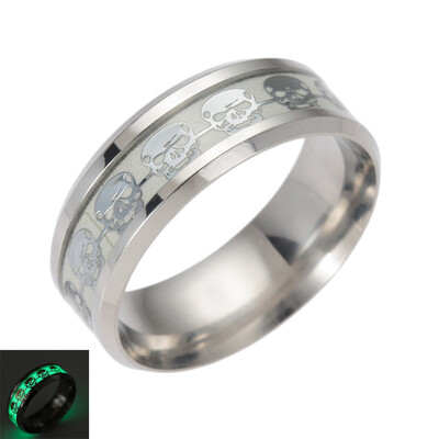 

Men Retro Style Ring Shine In The Dark Skull Titanium Steel Ring