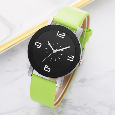 

RM Casual Fashion Monochrome Simple Digital Scale Disc Belt Strap Ladies Watch