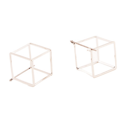 

Hot Sale Simple&Fashion Geometric Cube Ladies Stud Earrings