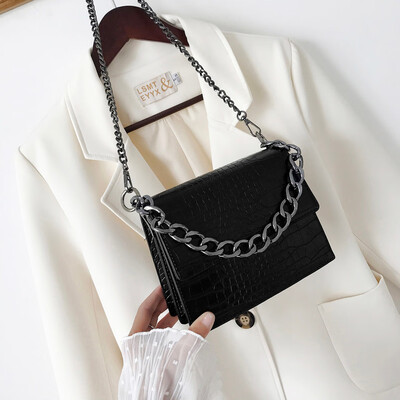 

Tailored Women Retro Serpentine Crossbody Bags Leather Shoulder Bag Chain Handle Bags