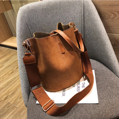 

Bag female 2019 new wave Korean version of the wild Messenger shoulder single scrub large capacity fashion casual solid color bucket bag