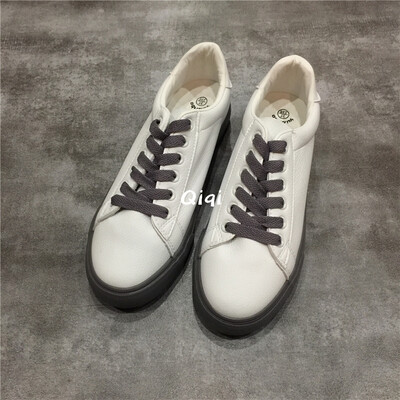 

In the spring of 2019 the new small white shoes were made of flat-bottomed grapes pears peaches board shoes white shoes