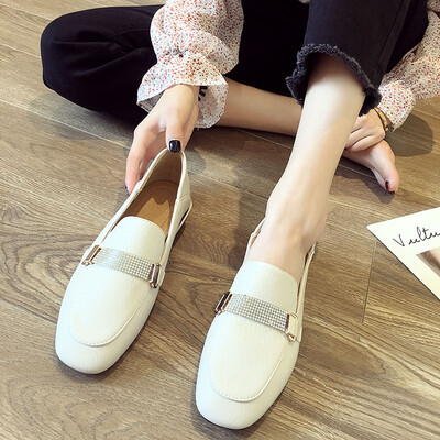

Small fresh single shoes Korean version of fashion water drill round head flat soles ladle shoes fairy wind grandmother shoes