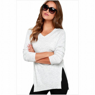 

V-neck long-sleeved side slit bottoming shirt casual straight sweater