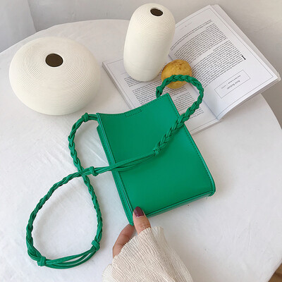 

Summer France niche texture bag handbag 2019 new wave fashion fashion wild shoulder slung small square bag