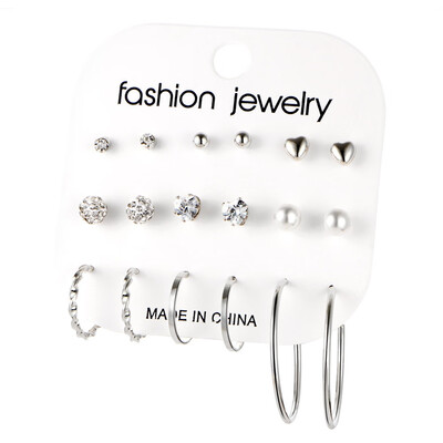 

Women Charm Exquisite Goldplated Silver Diamond Heart Earrings Set Unique Personality Pearl Round Hoop Earring Party Accessories