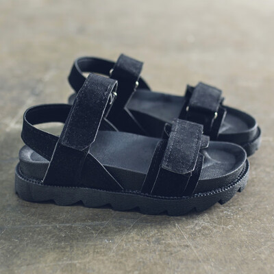

Summer fairy wind superhot flat-bottomed ins thick-soled Roman sandals student tide