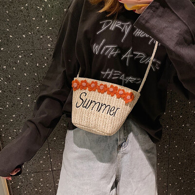 

Tailored Women Straw Flower Fashion Shoulder Bag Messenger Bag Wild Bucket Bag