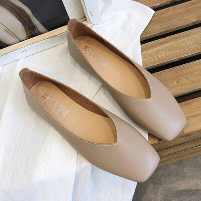 

Fang Tou flat-soled Grandma shoes retro Spring Korean version casual shoes hundred shallow bean shoes single shoes woman