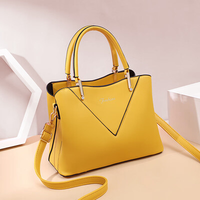 

Womens high-capacity commuter handbags business fashion slung simple soft texture Joker ladies