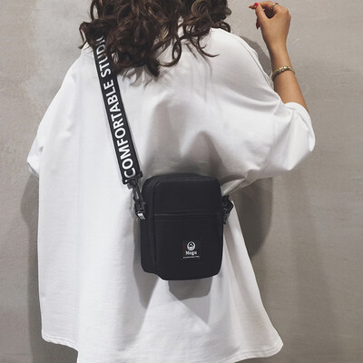 

Fashion small bag female bag new 2019 Korean version of casual wild nylon shoulder Messenger bag mini mobile phone bag tide