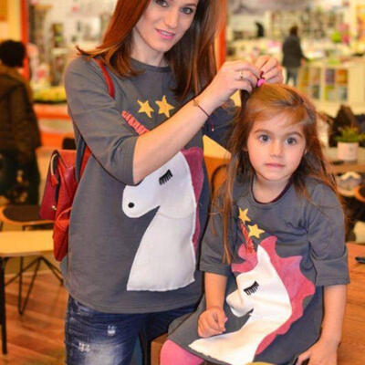 

Mother And Daughter Unicorn Matching Clothes Women T-shirt Tops Kids Girls Dress