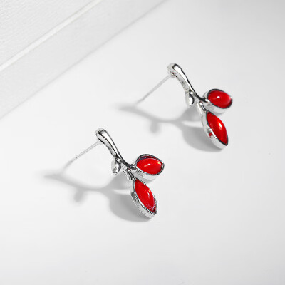 

Korean Fashion Jewelry Exaggerated Earrings New Style Korean Women Red Green Leaves Shaped Cute Stud Earrings Wholesale