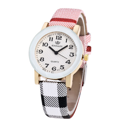 

Small Minimalist White Dial With Irregular Striped Strap Womens Watches De Luxe Montres Femmes Romain Horloge Cadeau Quartz