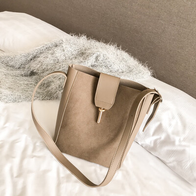 

2018 autumn&winter new womens mother bag Korean version of the retro shoulder bag Hong Kong girl shoulder bag large capacity Messenger bag