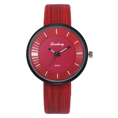 

Womens simple scale fashion wrist watch creative wood grain