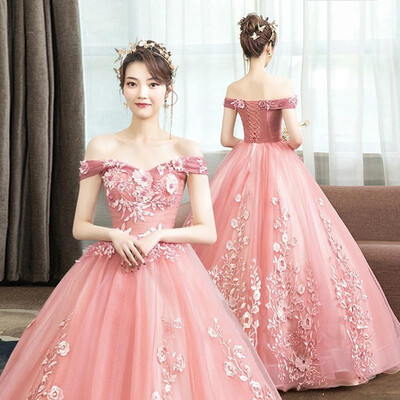 

2019 Vintage Quinceanera Dresses 4colors Lace Embroidery Luxury Party Prom Evening Dress