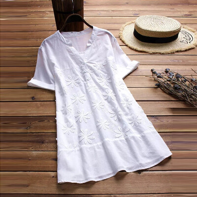 

Starmoon Women Vintage Embroidery V-neck Short Sleeves Plus Size Top Blouse T-Shirt