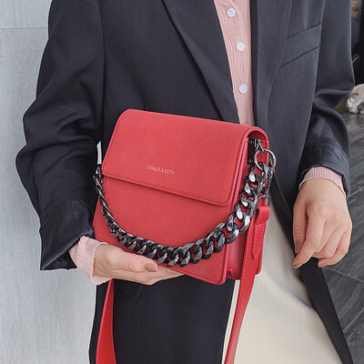 

New small square bag female 2019 new wave fashion retro matte Korean version of the wild Messenger bag ins super fire package