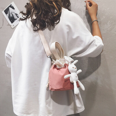 

Cute ugly cute small bag female 2019 new Korean version of the ocean shoulder bucket bag cartoon rabbit slung net red envelope