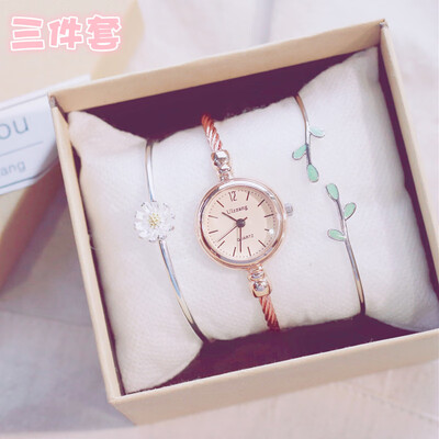 

Lingering ins Super Fire Watch Female Students Korean Simple Bracelet Ulzangson chic Wind