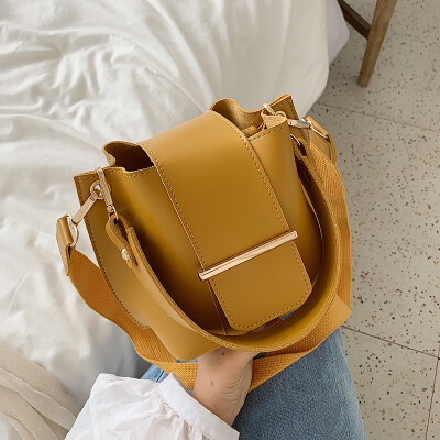 

Qiao Bani 2019 new Korean version of the fashion solid color clamshell bag ribbon shoulder shoulder diagonal female handbag factory direct sales