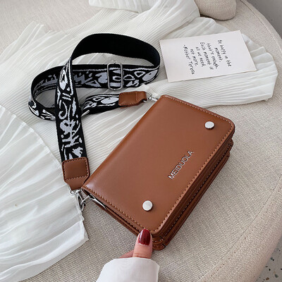 

Womens bag 2019 new wave wild ins retro small square bag fashion shoulder bag net red packet ocean Messenger bag