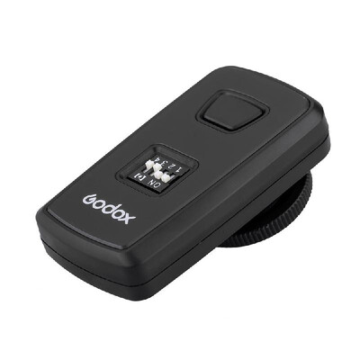 

Godox DM-16 16-Channel Studio Flash Trigger Wireless Remote Transmitter & Receiver