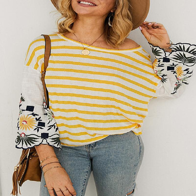 

Contrast Stripe Floral Embroidery Long Flare Sleeves Splice Tee