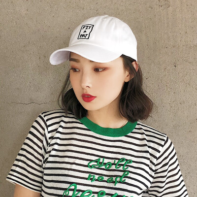 

Korean fashion letters embroidered purple cap children summer Harajuku Joker soft top baseball cap visor men