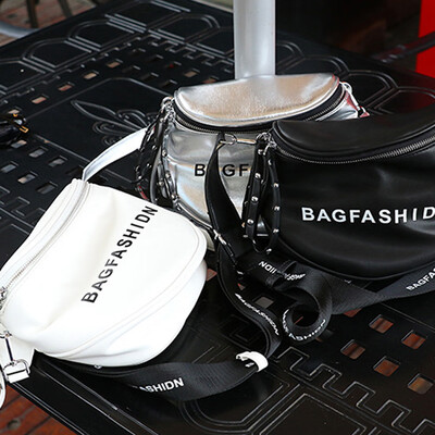 

Crossbody Words Pattern Bags for Women Silver Shoulder Bag Soft Artificial Leather Messenger Bag Ladies Small Wide Belt
