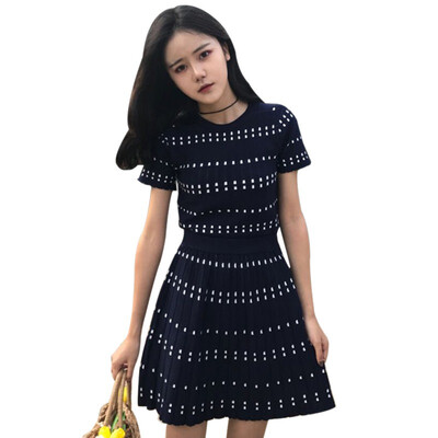 

2PCSSet Women Fashion Square Dot Crop Top Mini Skirt Short Sleeve O-Neck Knitted Two Piece Set Women Korea Style Plus Size