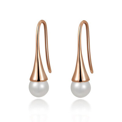 

Pretty New Hot Fishing Arrival Creative Grateful Pearl Rose Stud Earring