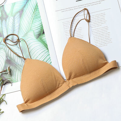 

2019 New French Style Bralette Seamless Deep V Lace Bra Wireless Thin Underwear Sexy Lingerie Soft Bras For Women Triangle Cup