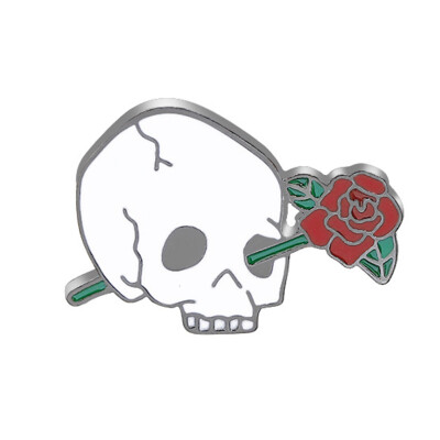 

Skull Red Rose Colored Flowers Grow In The Skeleton Brooch Hat Backpack Lapel Coat Badge Halloween Supplies