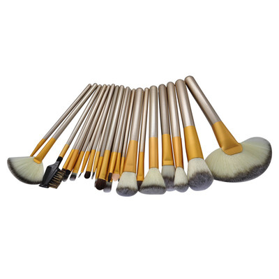 

121824Pcs Pro Professional Makeup Brushes Kits Wooden Handle Foundation Blush Concealer Eyeshadow Make up Brush Set maquiagem