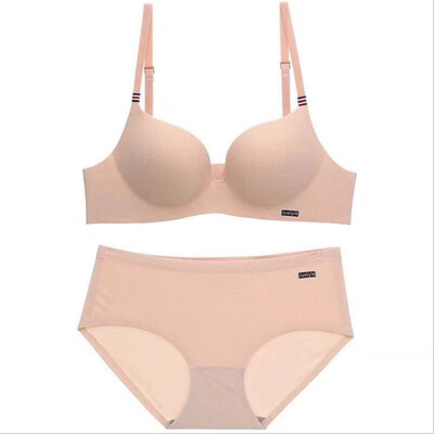 

Women Push Up Bra Seamless 1PC Deep V Gather Wireless 34 Cup Comfortable Bralette Female Lingerie Intimate