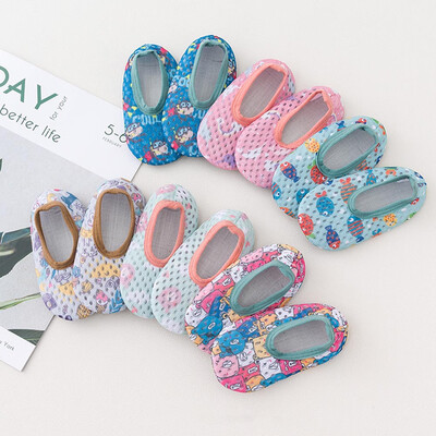 

Random Style 1 Pair Spring Summer Baby Toddler Shoes Baby Kids Cute Cartoon Non-Slip Shoes Breathable Mesh Toddler Floor Socks
